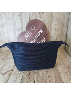Women's Unbranded Navy Blue Mesh Cosmetic Bag NWOT